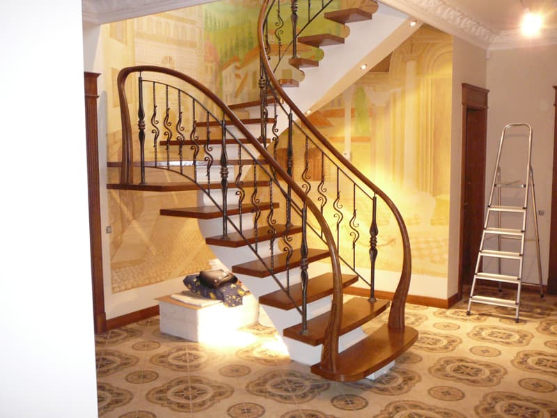Central Stringer Steel Staircases