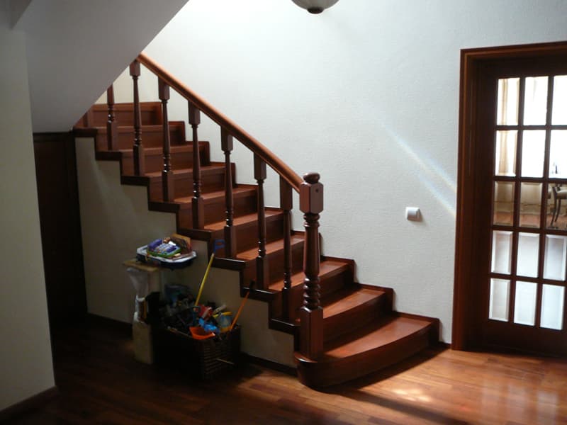 Stairs on Concrete Base