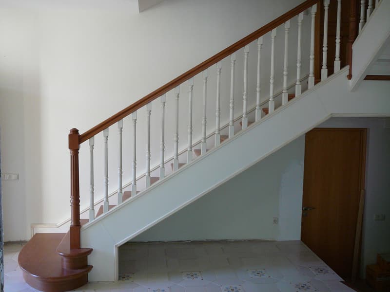 Wooden Stringer Staircases